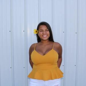 Meet your Posher, Alexis